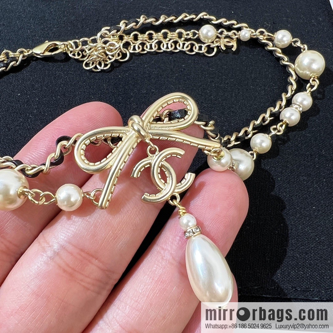 New ☑️ Chanel Double C Bow Double Pearl Necklace