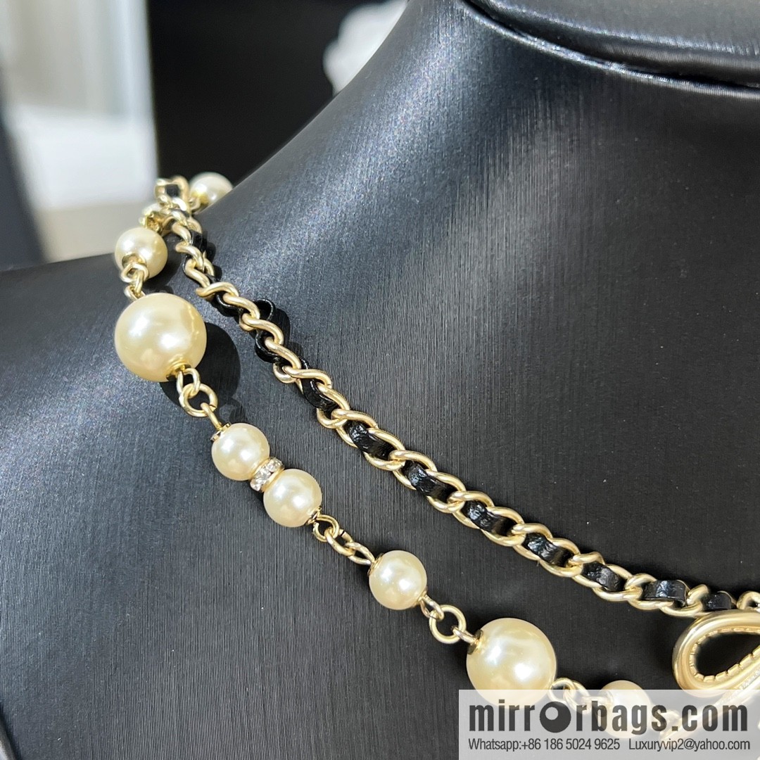 New ☑️ Chanel Double C Bow Double Pearl Necklace