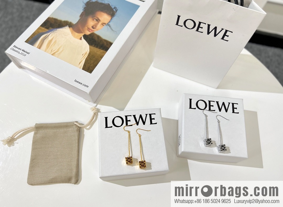 LOEWE long mooncake stud earrings