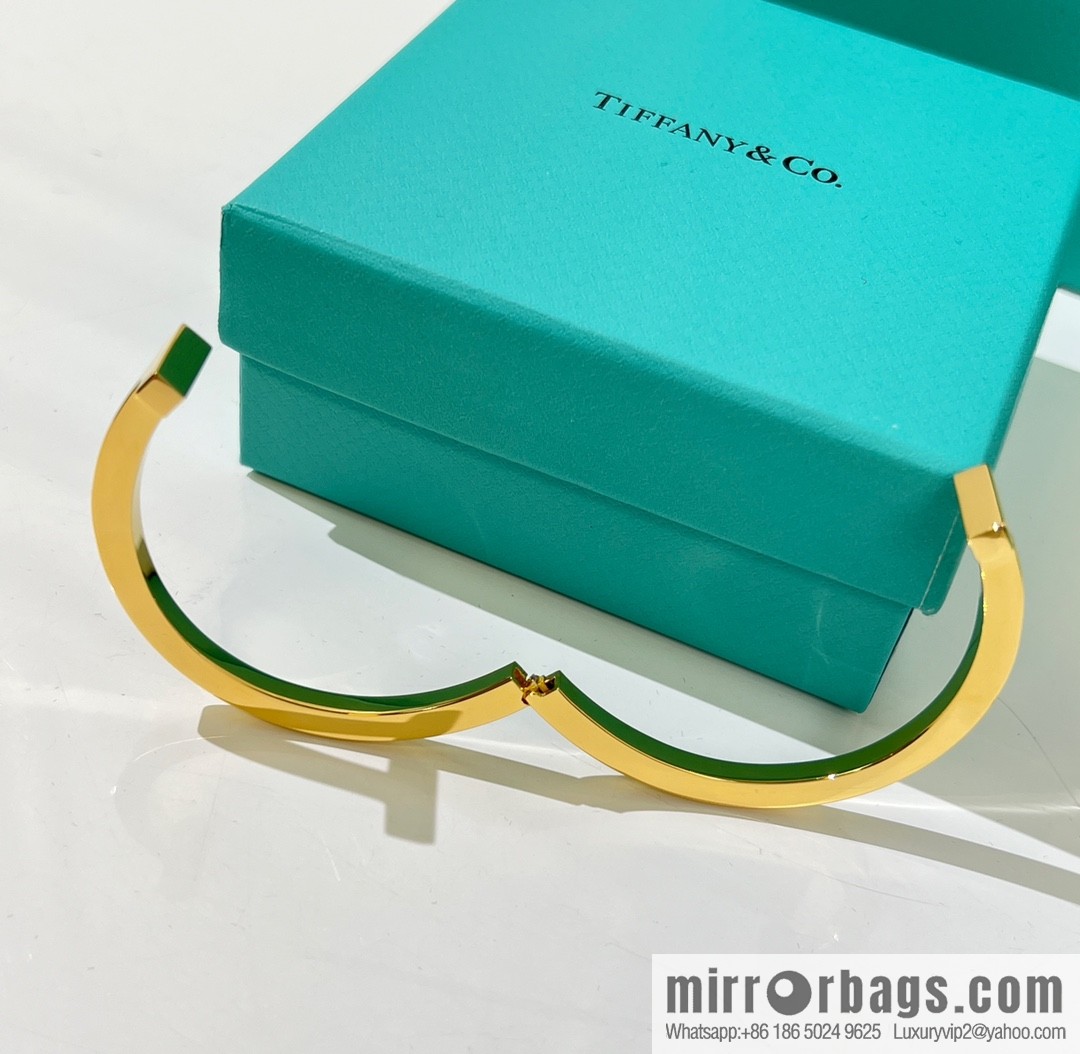Tiffany & co. Tiffany & Co. Classic T series, glossy gold silver rose gold double T bracelet