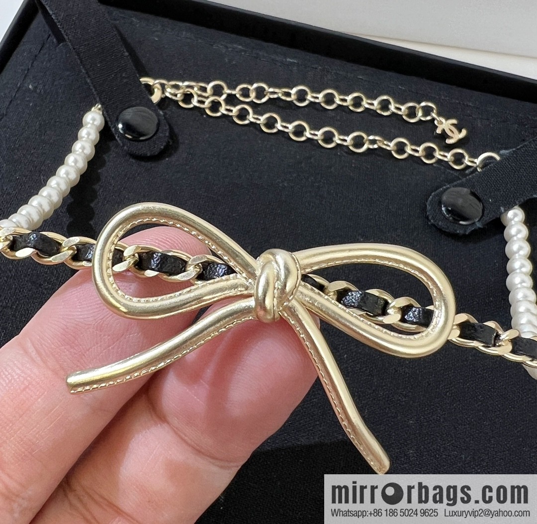 New ☑️ Chanel Double C Bow Pearl Necklace