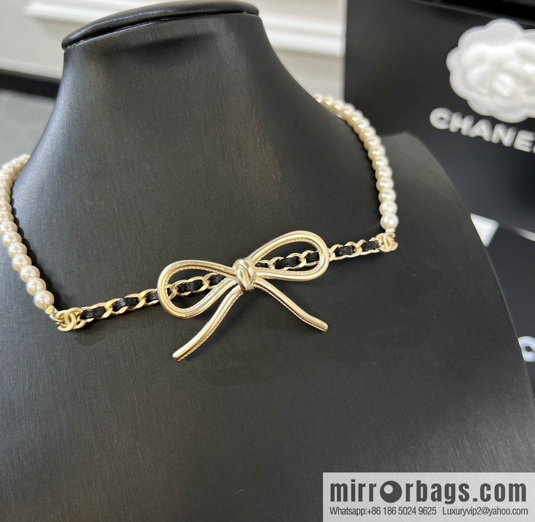 New ☑️ Chanel Double C Bow Pearl Necklace