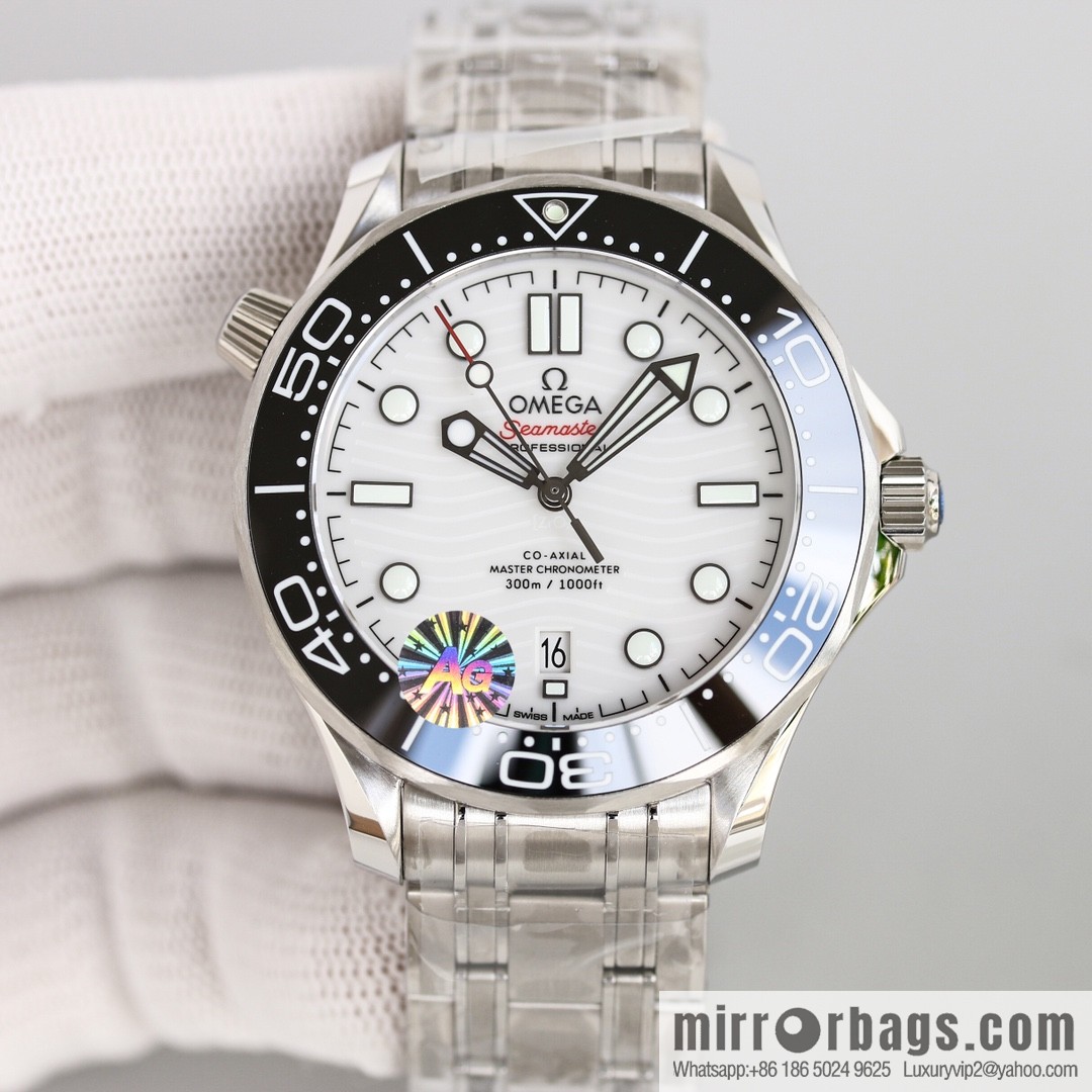 Omega 2022 new green seahorse with double T black balance wheel 8800 movement, 42mm