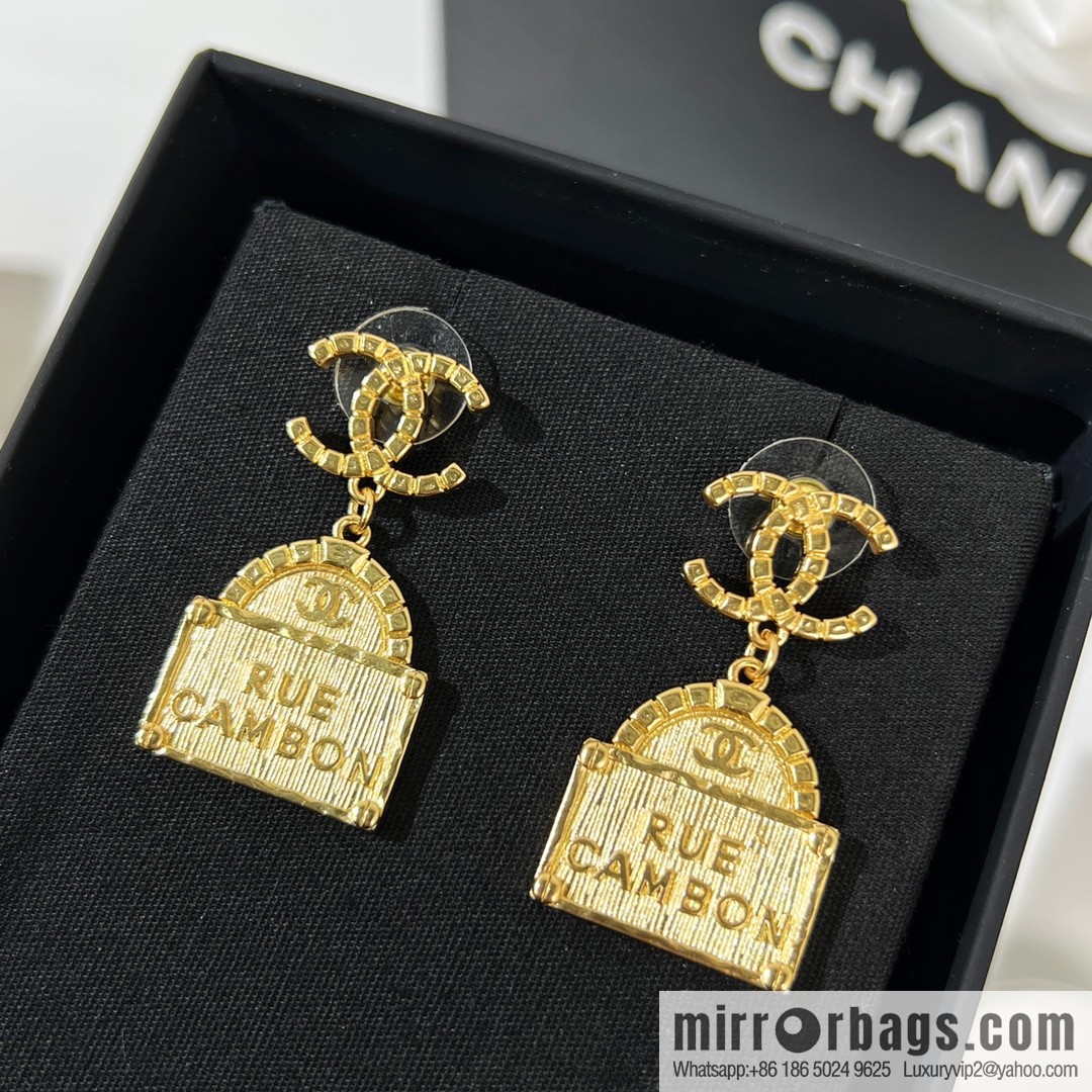 New ☑️ Chanel gold double c bag 👜 stud earrings