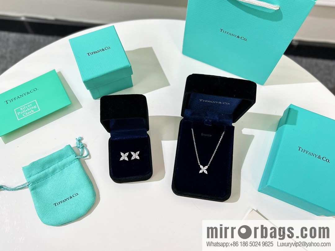 Tiffany & Co. Tiffany Victoria ™ M series four-leaf clover horse eye necklace stud earrings