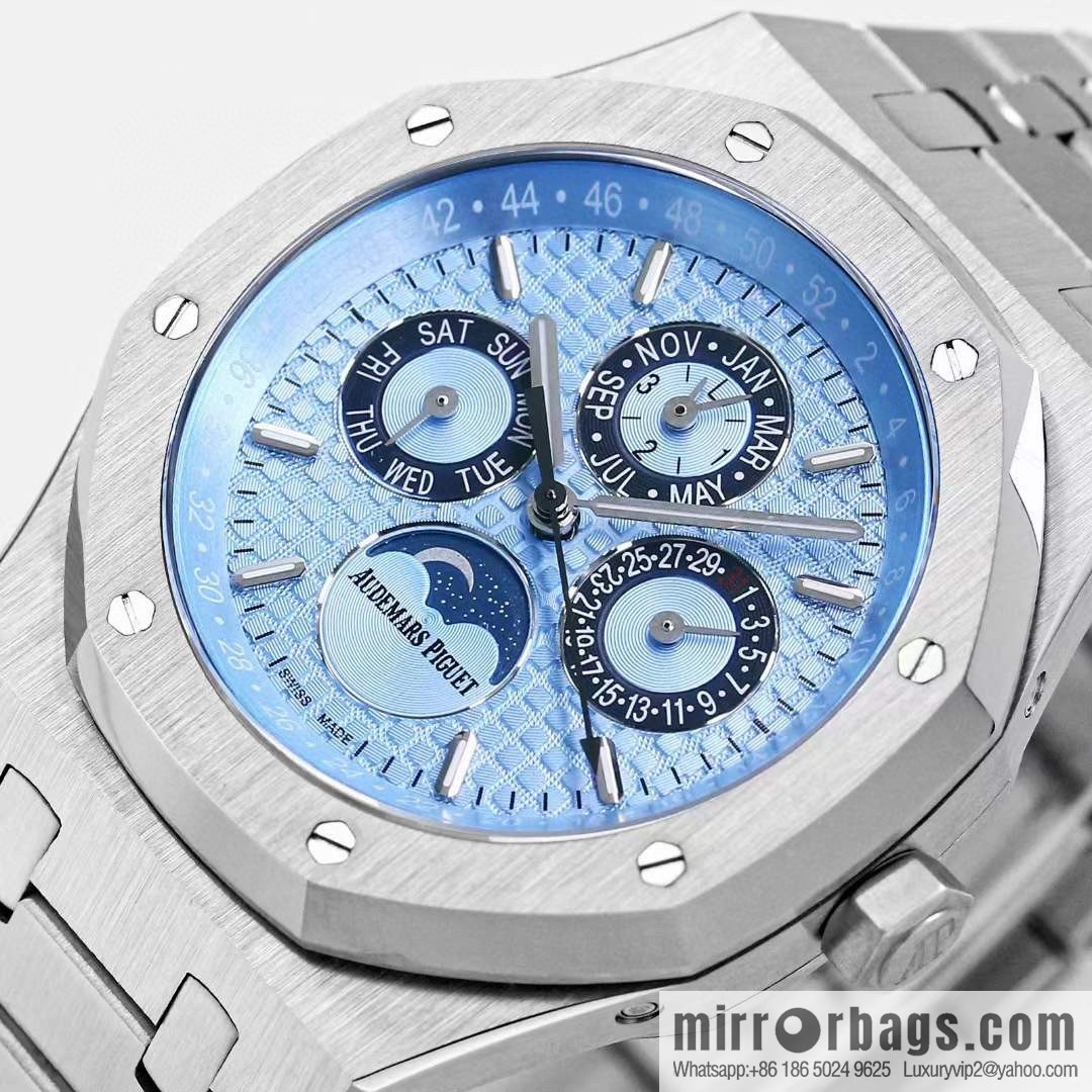 BF's new AP Audemars Piguet, Royal Oak series BF1 multi-function watch 26574, 26606 with replica of the original Cal.5134 movement watch
