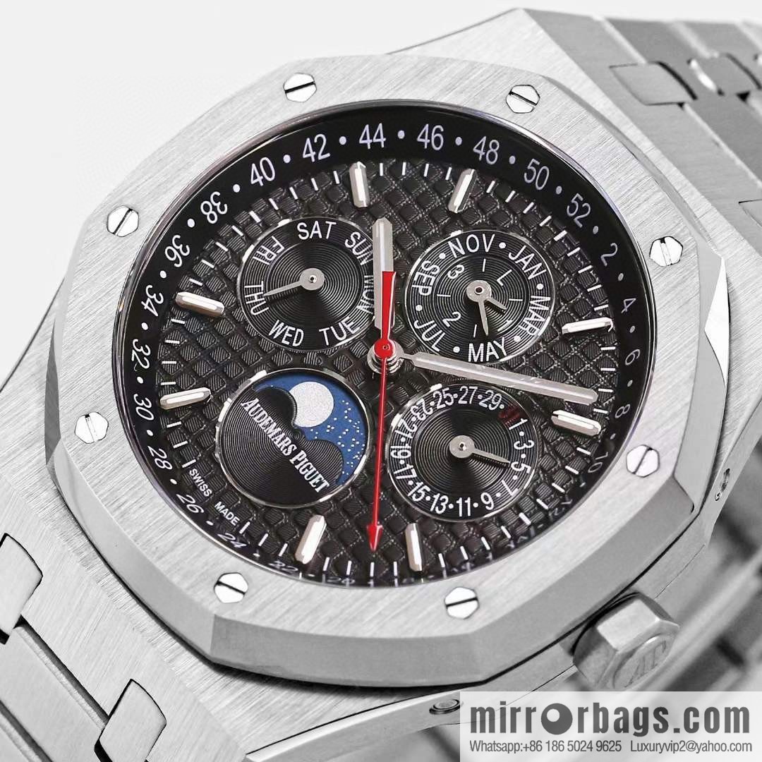 BF's new AP Audemars Piguet, Royal Oak series BF1 multi-function watch 26574, 26606 with replica of the original Cal.5134 movement watch