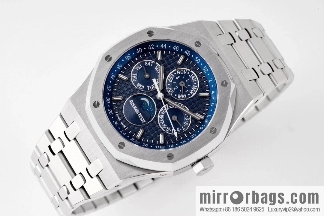 BF's new AP Audemars Piguet, Royal Oak series BF1 multi-function watch 26574, 26606 with replica of the original Cal.5134 movement watch