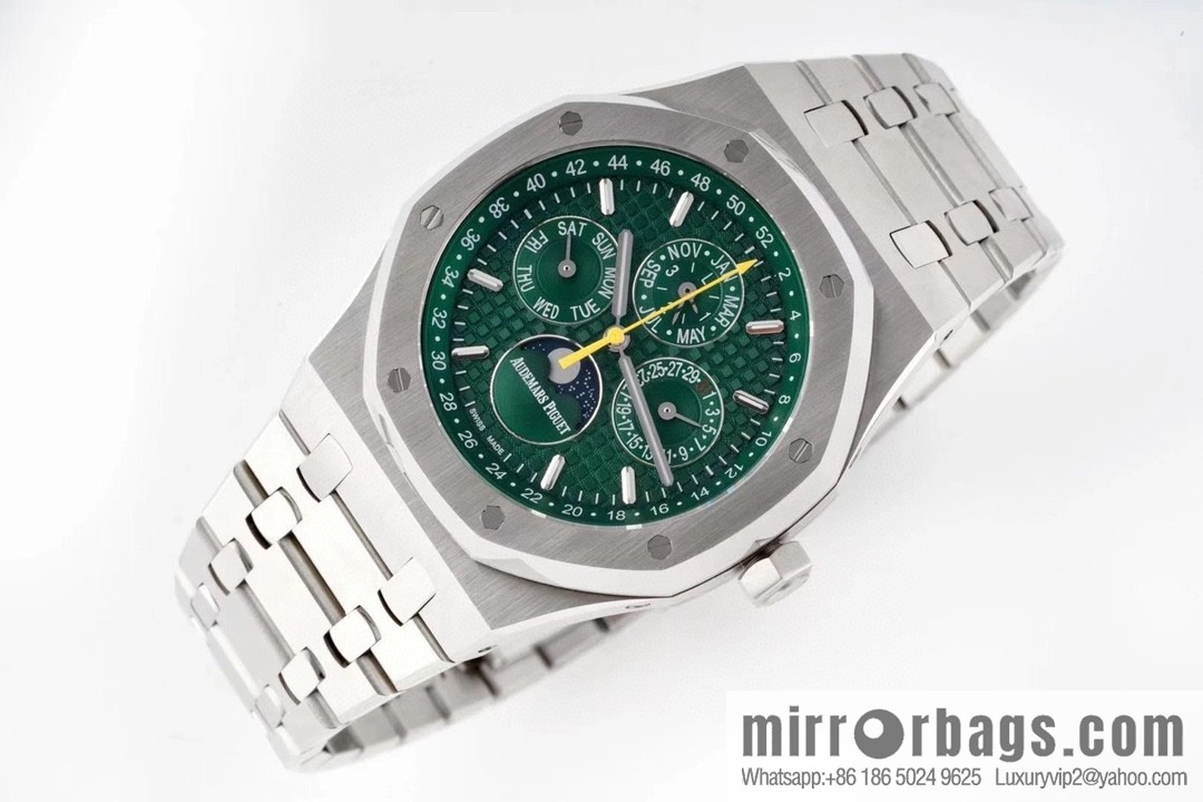 BF's new AP Audemars Piguet, Royal Oak series BF1 multi-function watch 26574, 26606 with replica of the original Cal.5134 movement watch