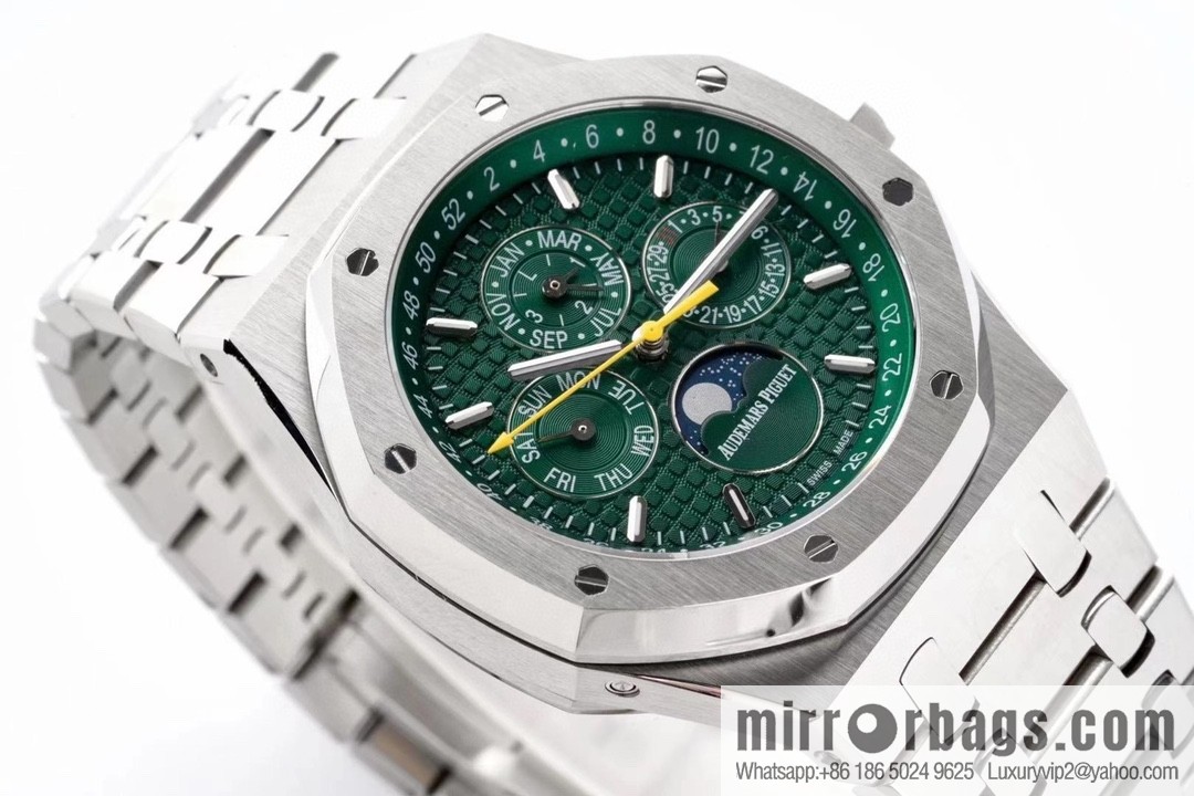BF's new AP Audemars Piguet, Royal Oak series BF1 multi-function watch 26574, 26606 with replica of the original Cal.5134 movement watch