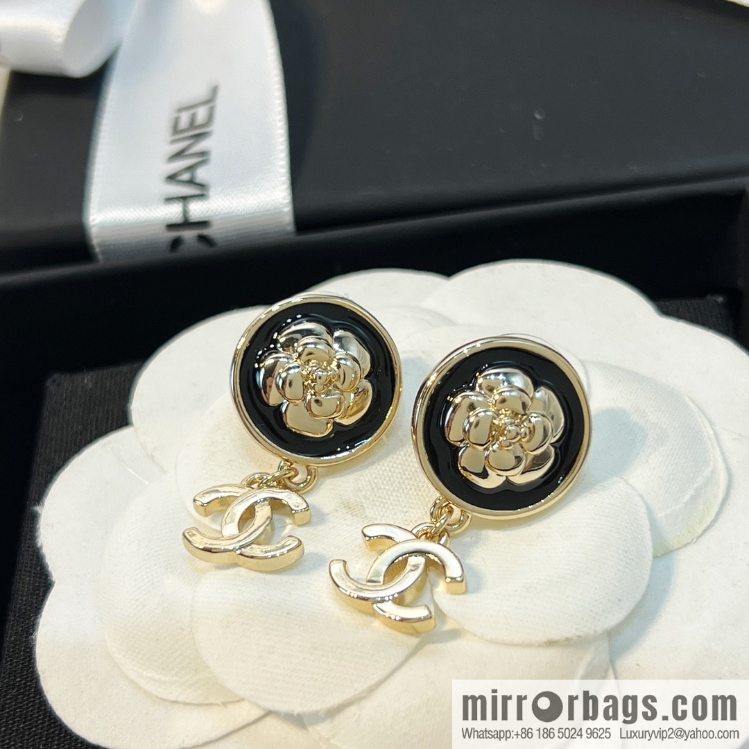 New ☑️ Chanel double c camellia stud earrings