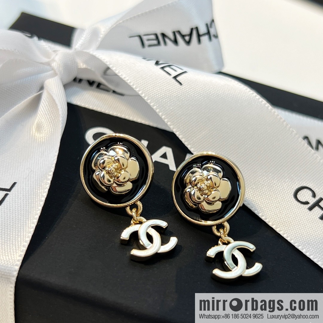New ☑️ Chanel double c camellia stud earrings