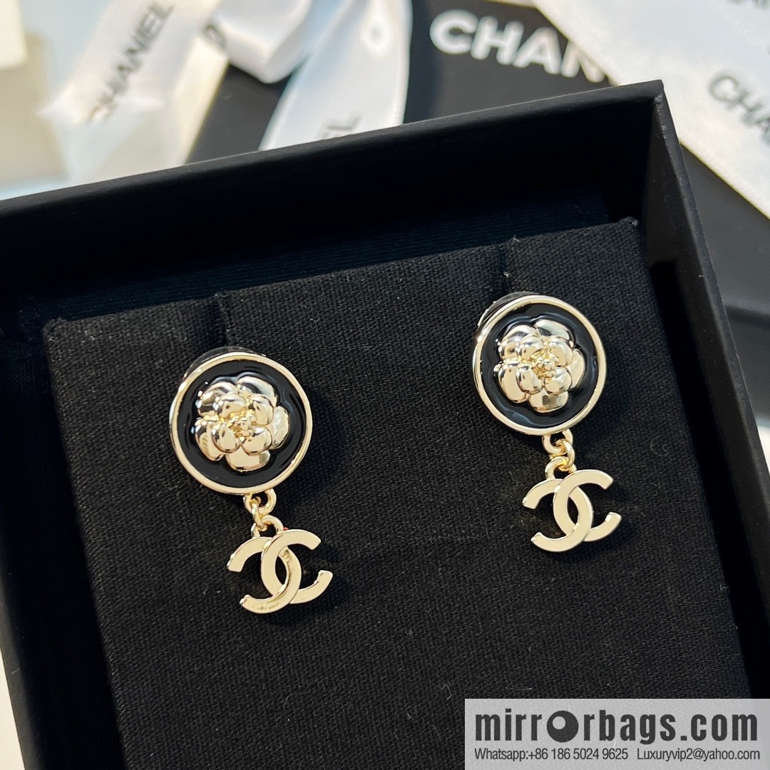 New ☑️ Chanel double c camellia stud earrings