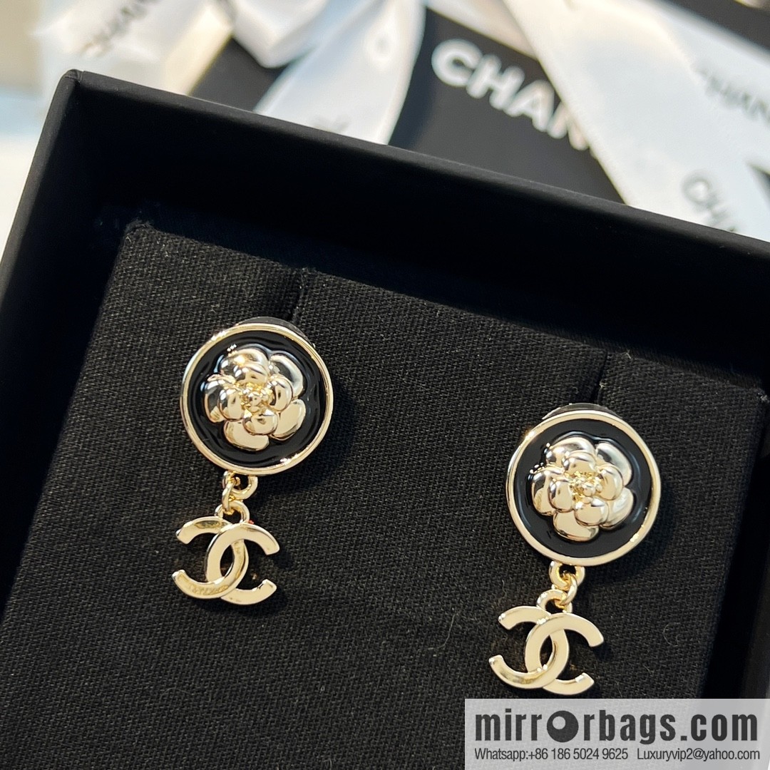 New ☑️ Chanel double c camellia stud earrings
