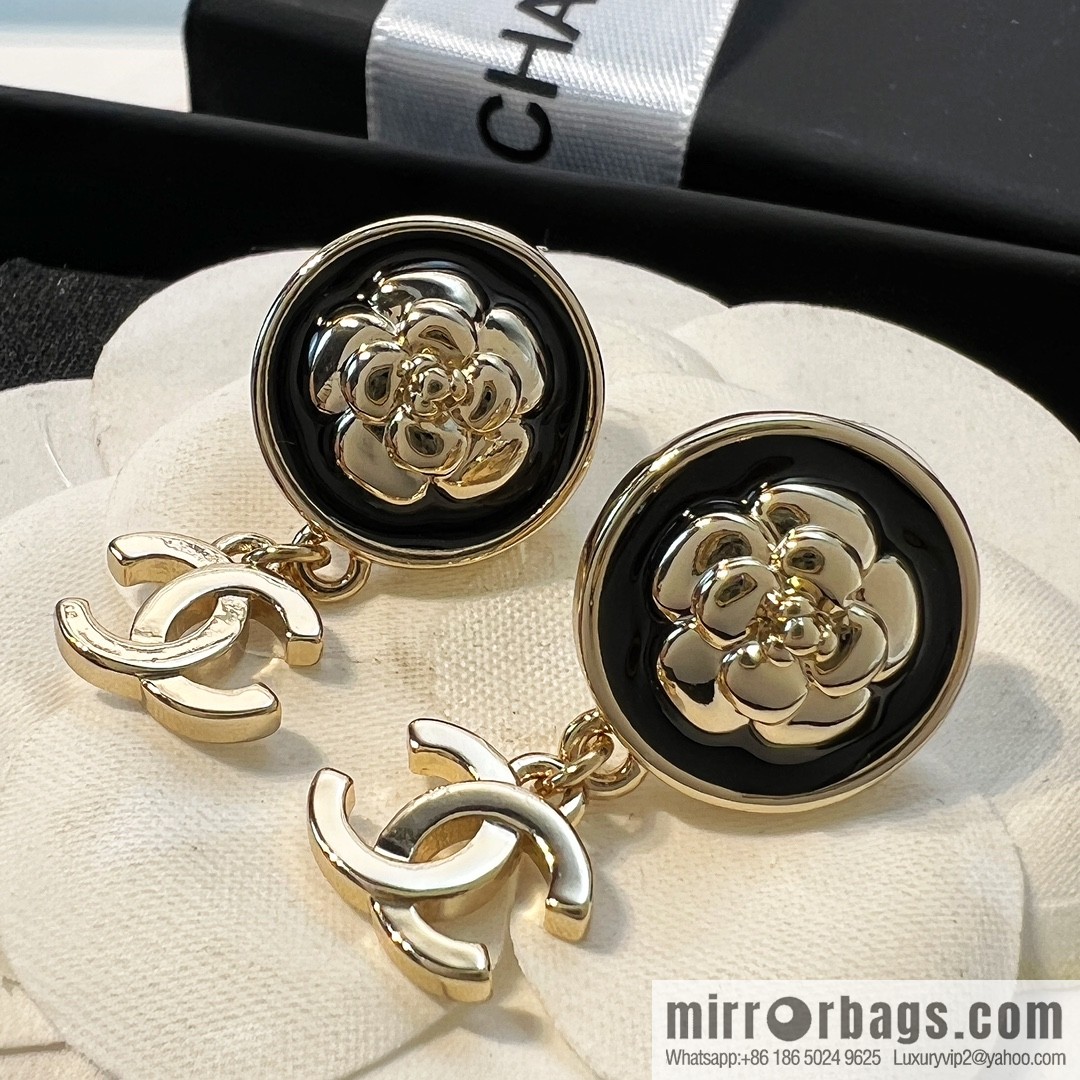 New ☑️ Chanel double c camellia stud earrings