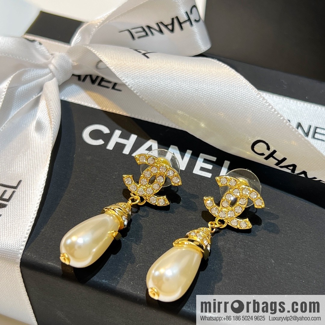 New ☑️ Chanel double c full diamond pearl stud earrings