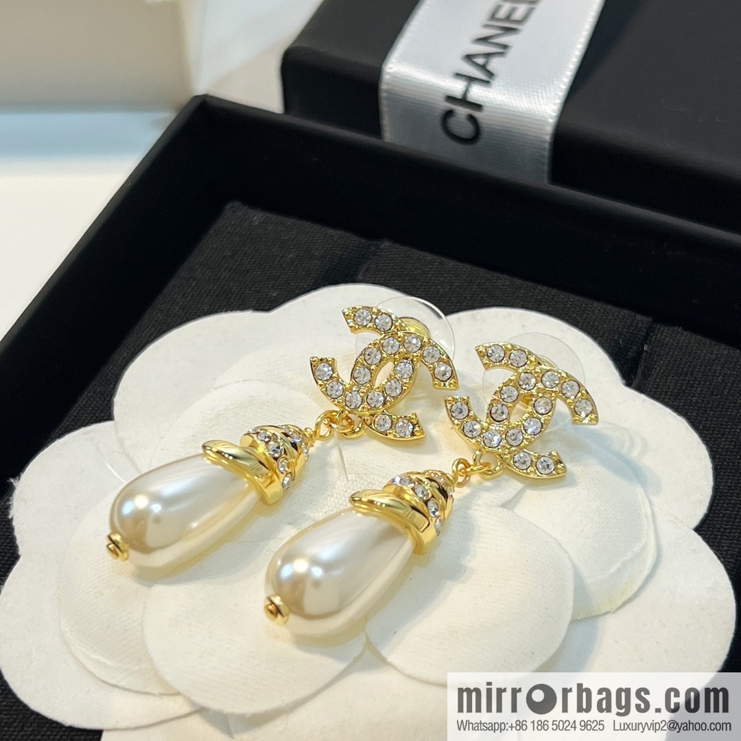 New ☑️ Chanel double c full diamond pearl stud earrings