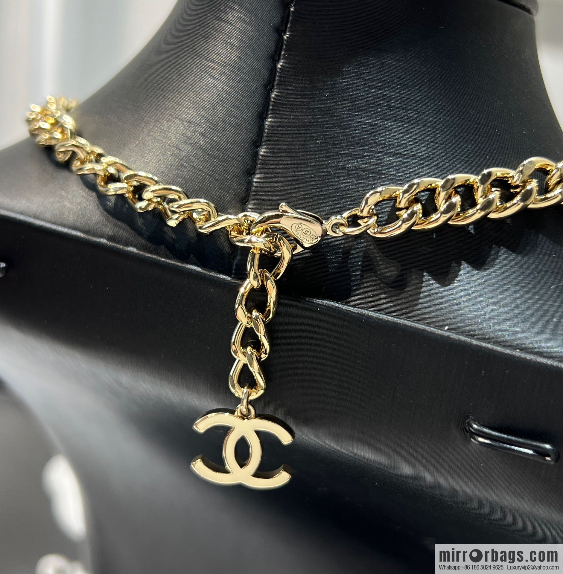 New ☑️ Chanel double c drip oil letter necklace neck chain