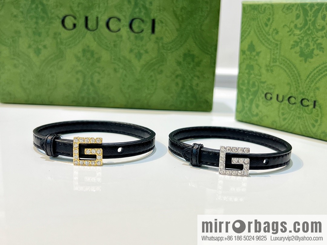New Gucci Gucci letter leather bracelet