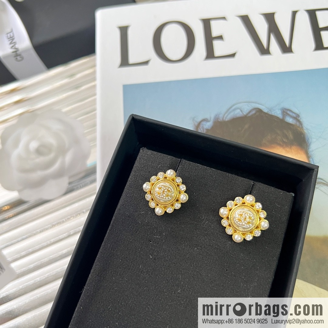New ☑️ Chanel double c rhinestone pearl stud earrings