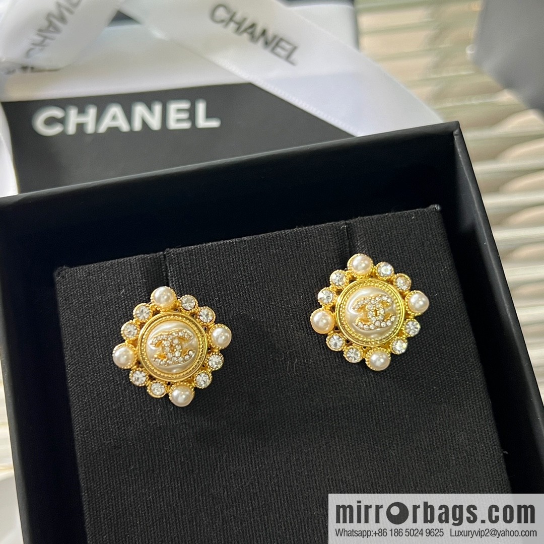 New ☑️ Chanel double c rhinestone pearl stud earrings