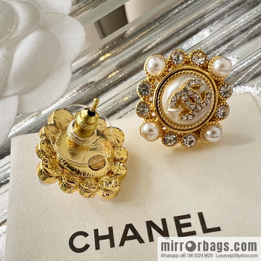 New ☑️ Chanel double c rhinestone pearl stud earrings
