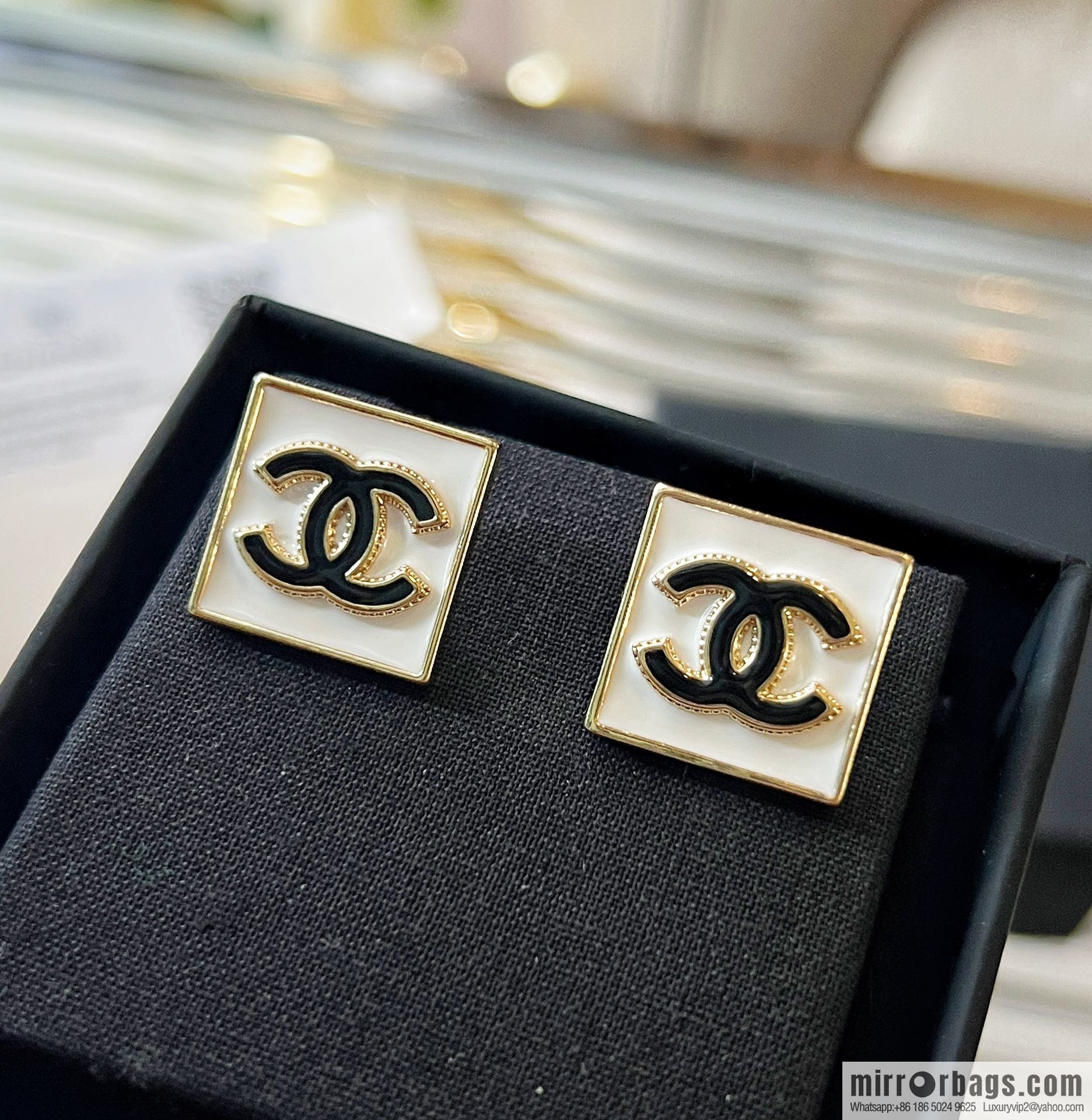 New ☑️ Chanel double c square enamel stud earrings