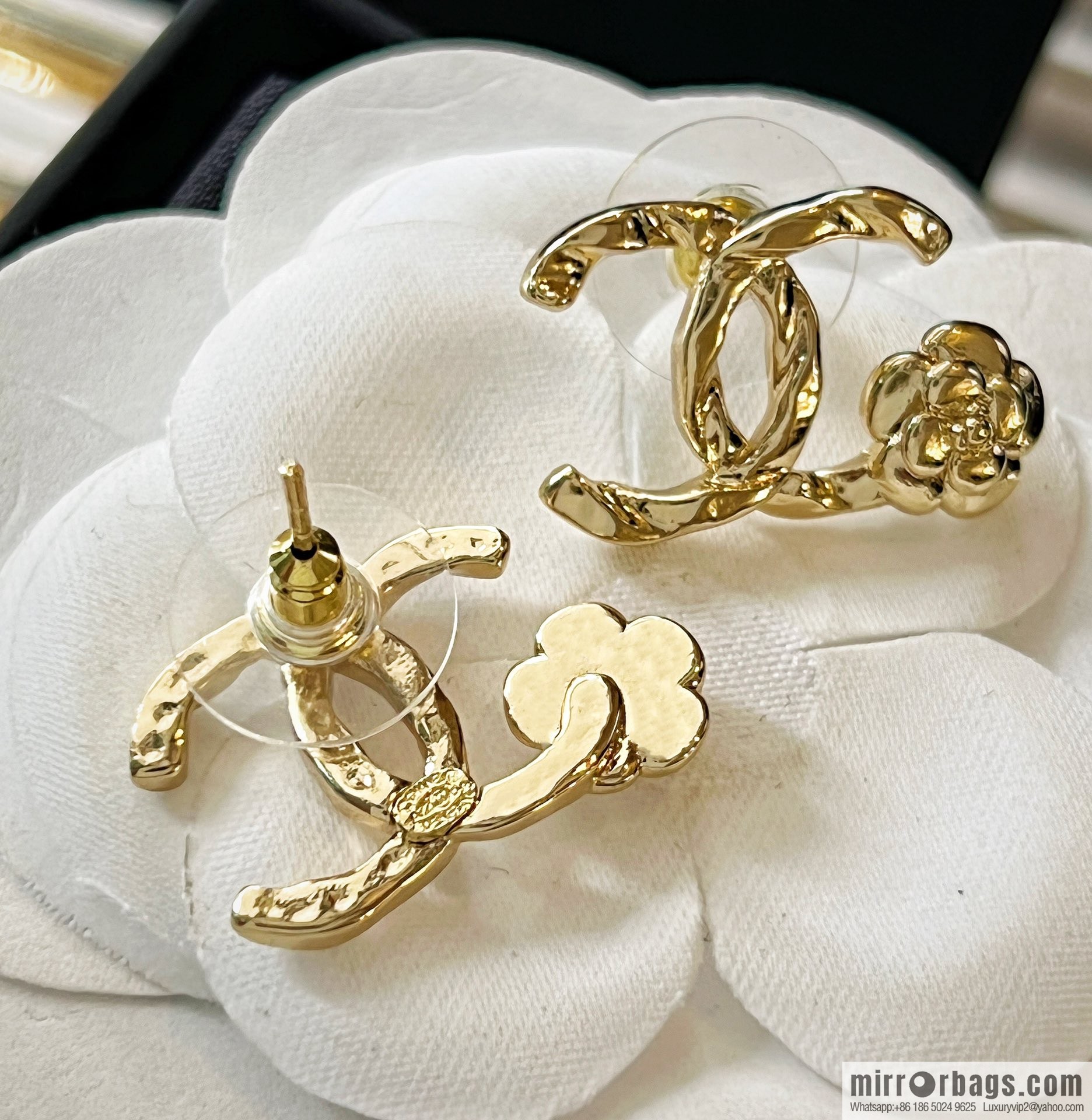 New ☑️ Chanel gold double c camellia stud earrings