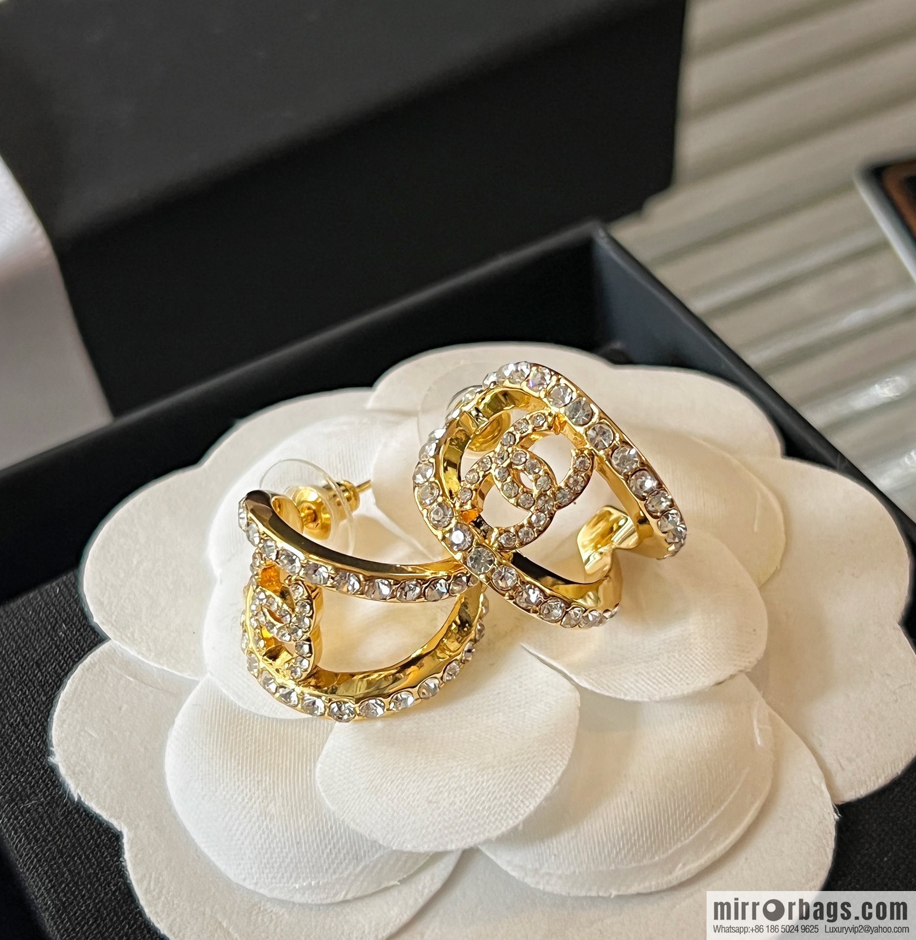 New ☑️ Chanel double c full drill cut-out semicircular stud earrings