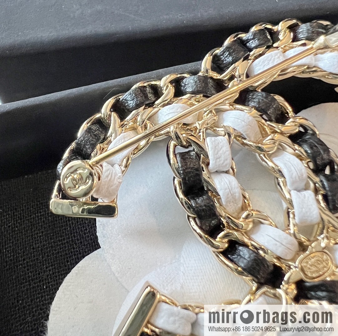 New ☑️ Chanel double c black and white leather rope brooch