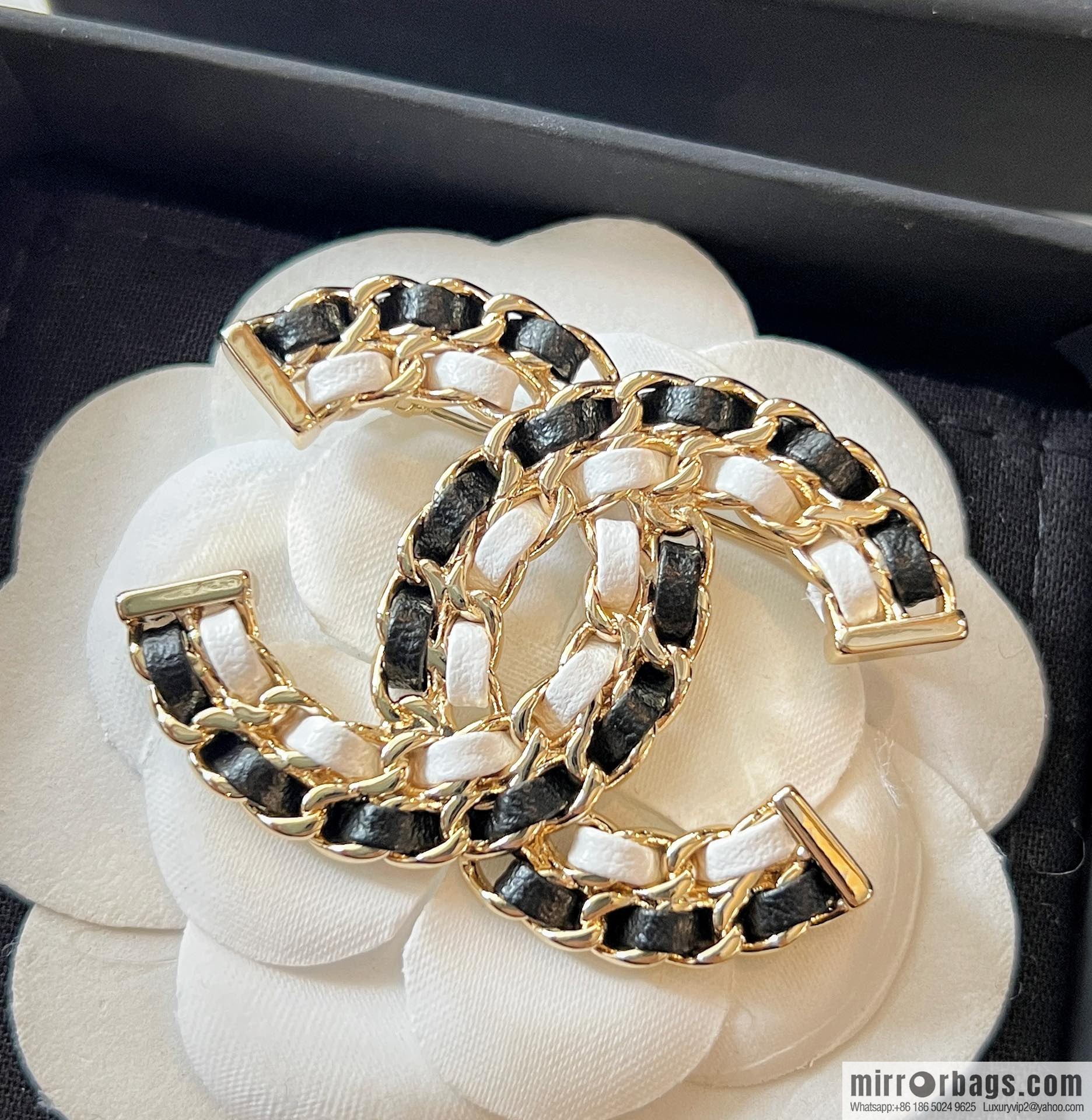 New ☑️ Chanel double c black and white leather rope brooch