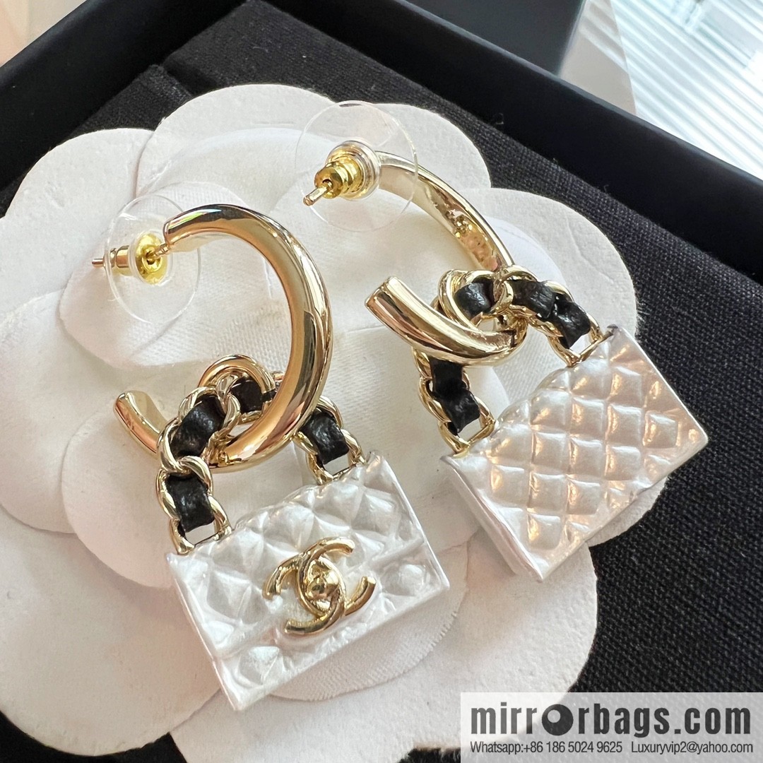 New ☑️ Chanel double c bag 👜 stud earrings