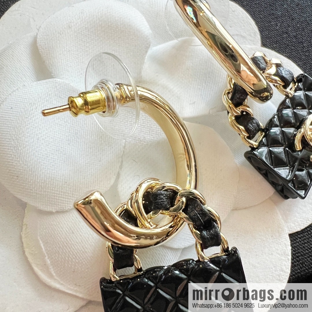 New ☑️ Chanel double c bag 👜 stud earrings