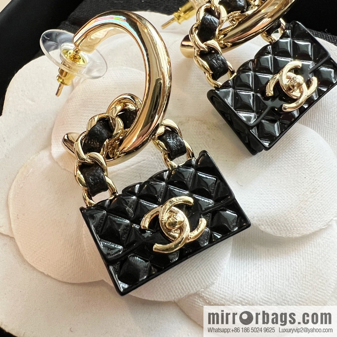 New ☑️ Chanel double c bag 👜 stud earrings