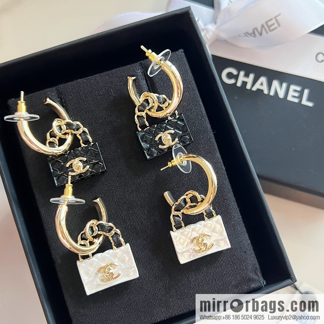 New ☑️ Chanel double c bag 👜 stud earrings