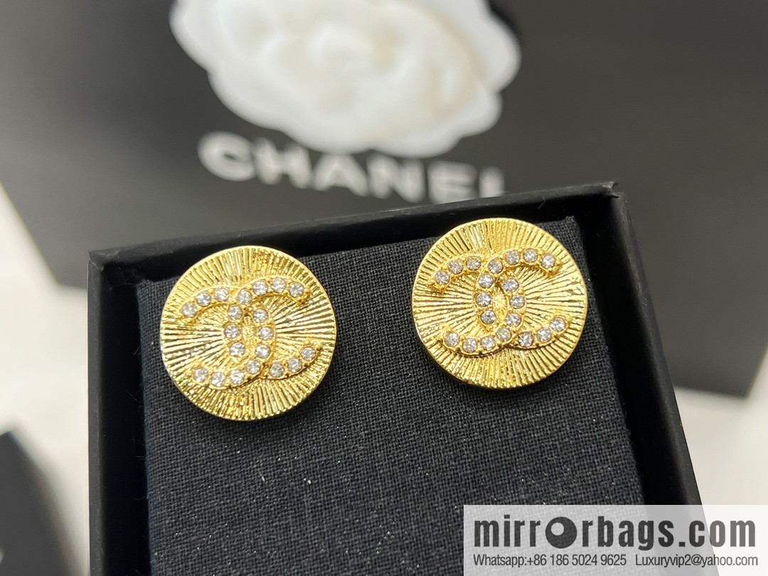 New ☑️ Chanel double c round stud earrings