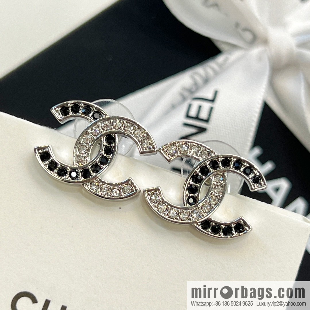 New ☑️ Chanel double c black and white diamond stud earrings