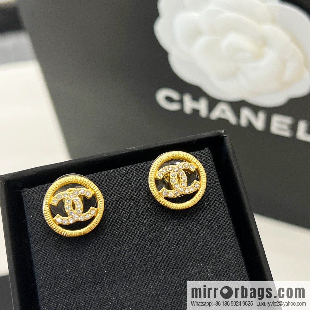 New ☑️ Chanel double c round stud earrings