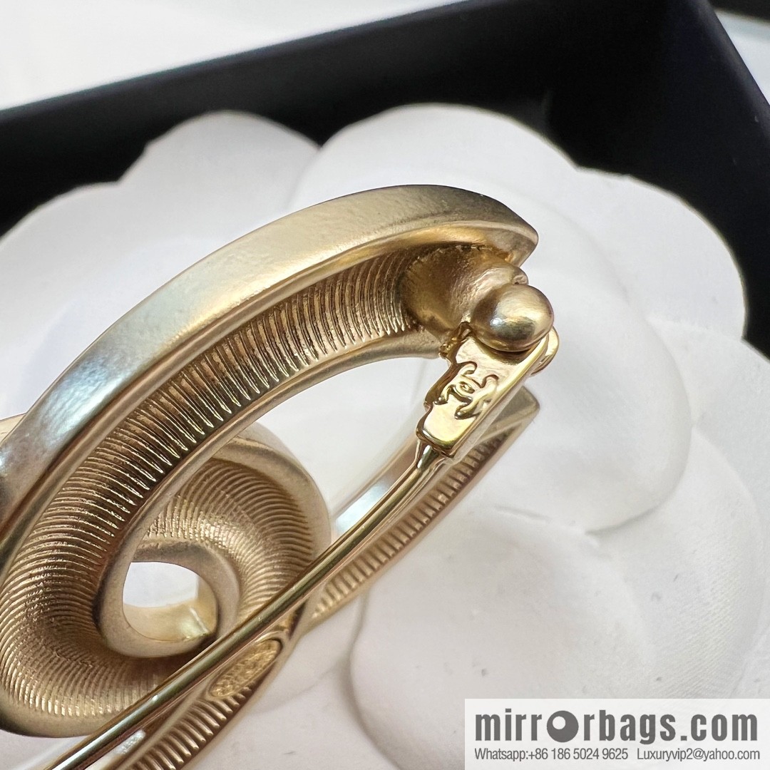 New ☑️ Chanel double c acrylic brooch