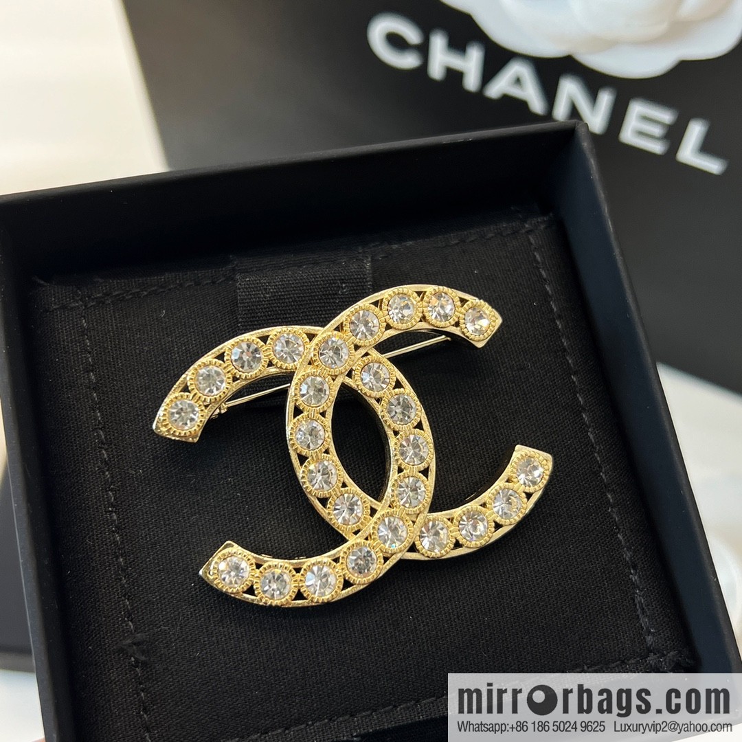 New ☑️ Chanel double c gold full diamond brooch