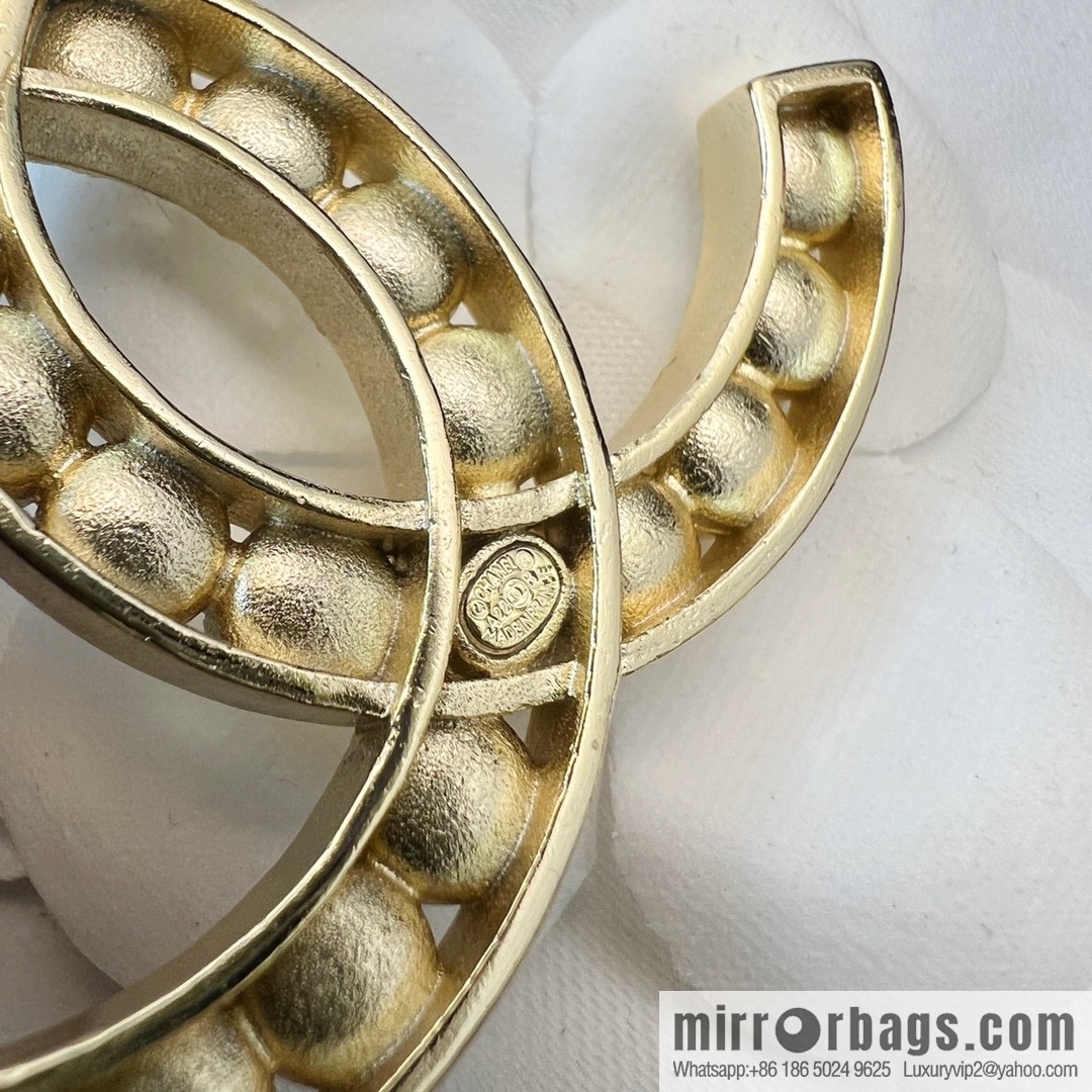 New ☑️ Chanel double c gold full diamond brooch