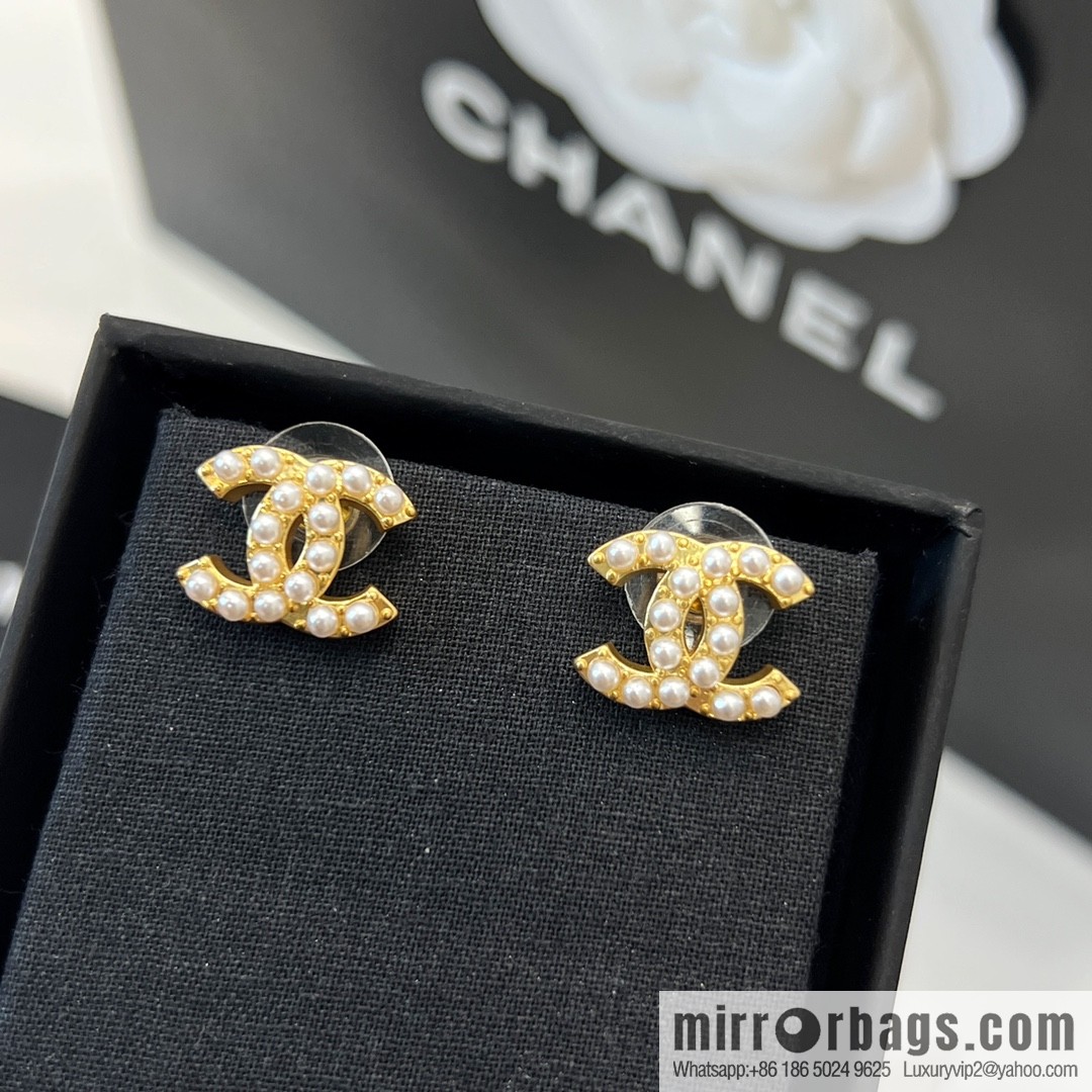 New ☑️ Chanel double c pearl stud earrings