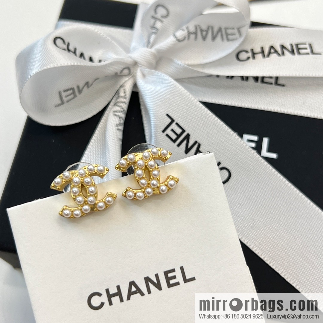 New ☑️ Chanel double c pearl stud earrings