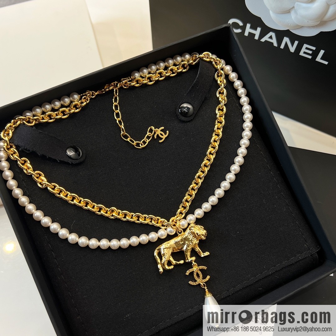 New ☑️ Chanel double c pearl lion 🦁 necklace