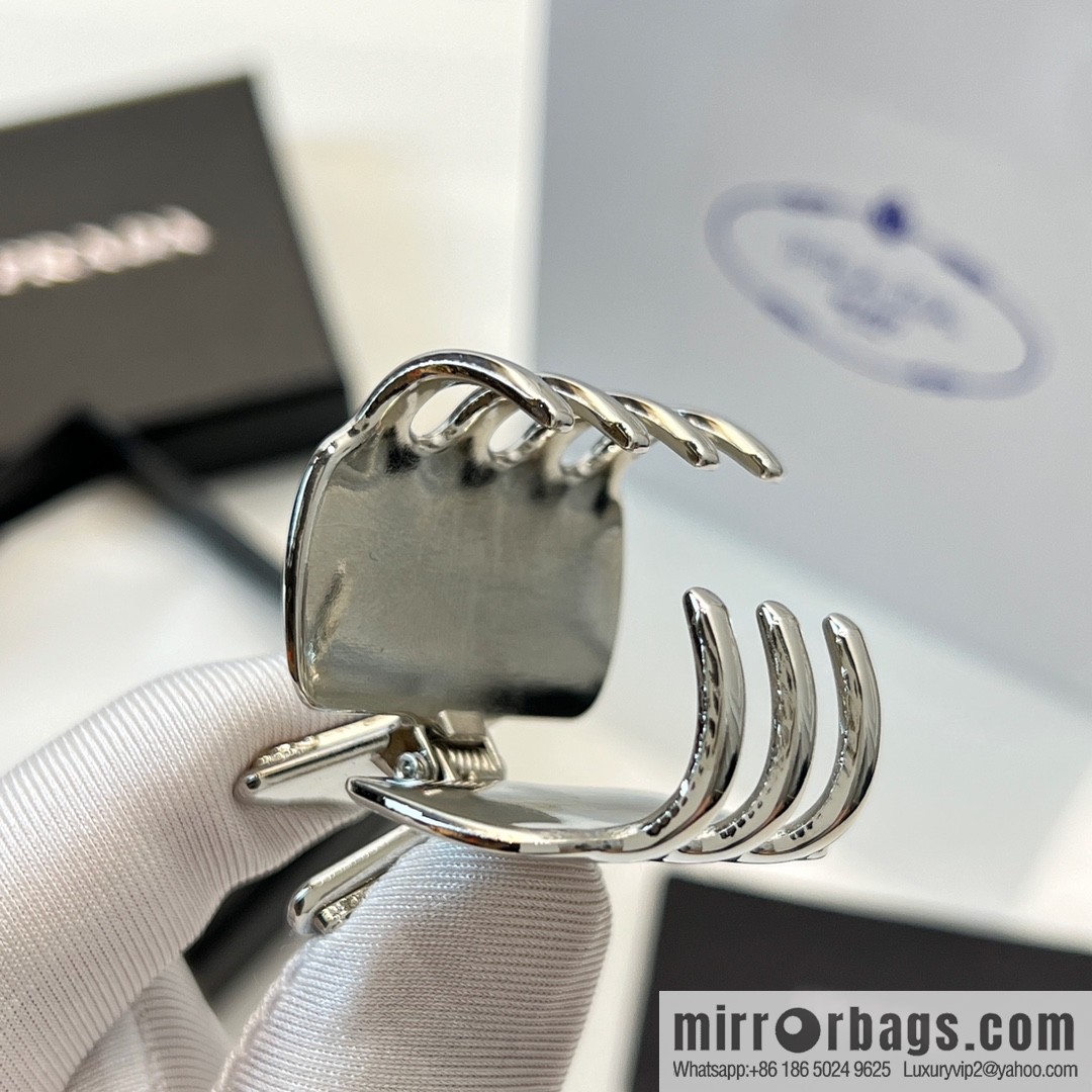 PRADA Prada triangle standard, hairpin hairpin