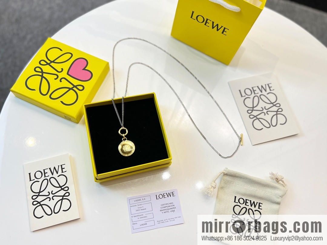 LOEWE round cake double layer necklace