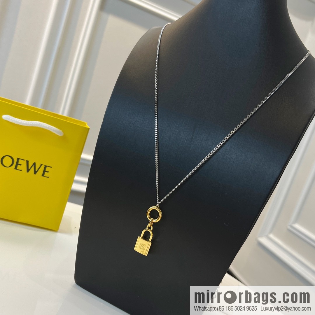 LOEWE lock head double layer necklace