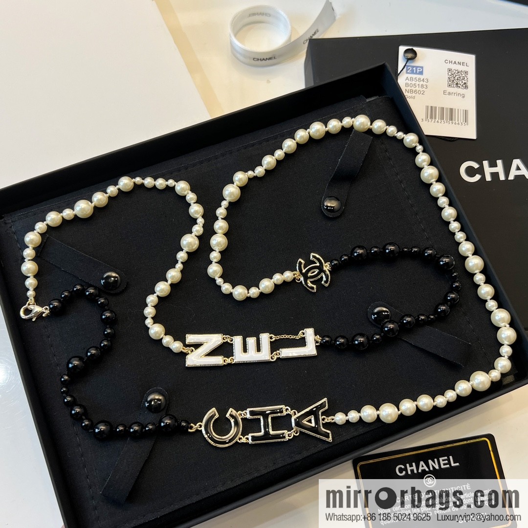 New ☑️ Chanel enamel drip letter necklace sweater chain