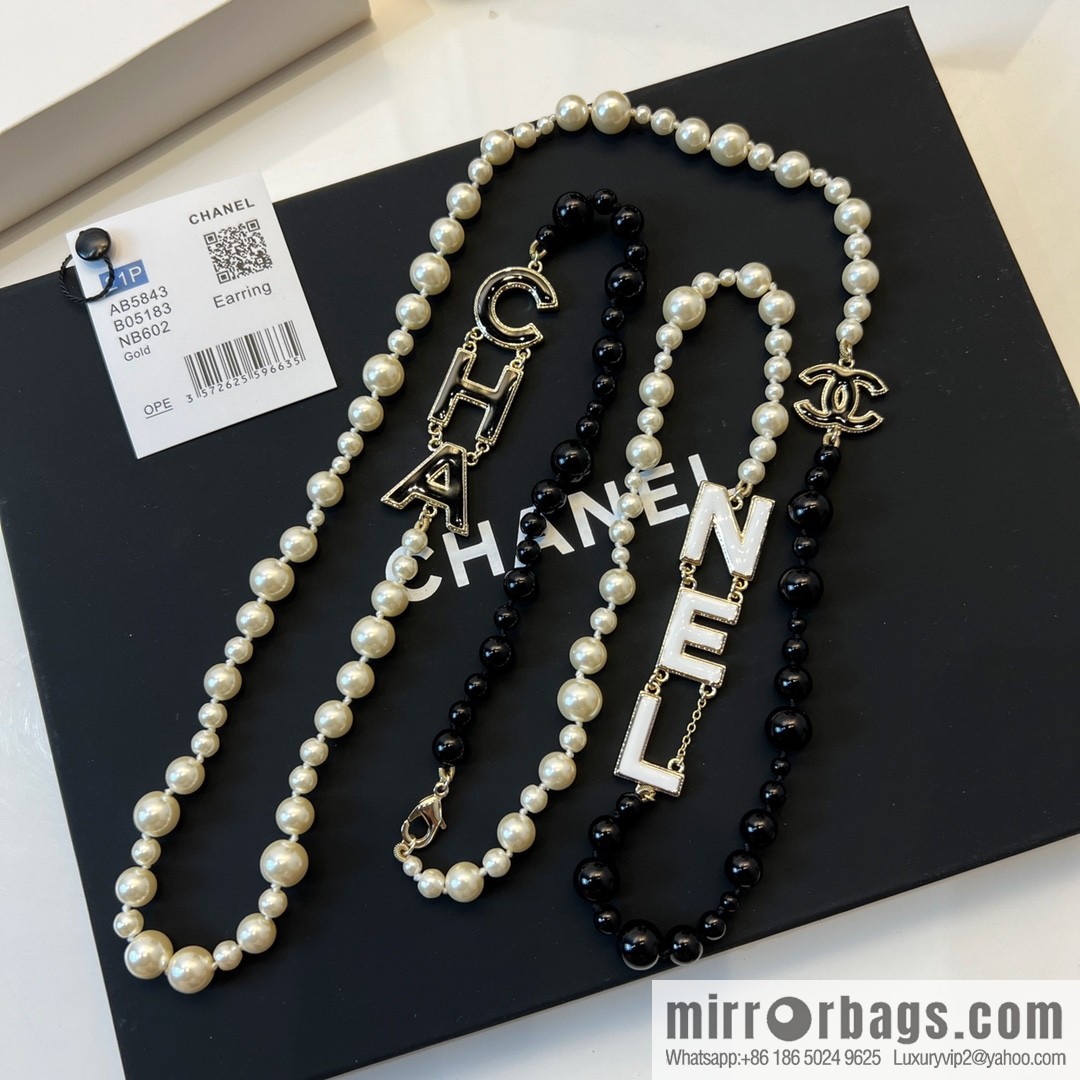 New ☑️ Chanel enamel drip letter necklace sweater chain