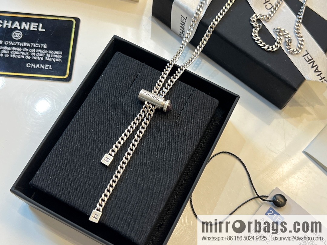 New ☑️ Chanel letter pull necklace